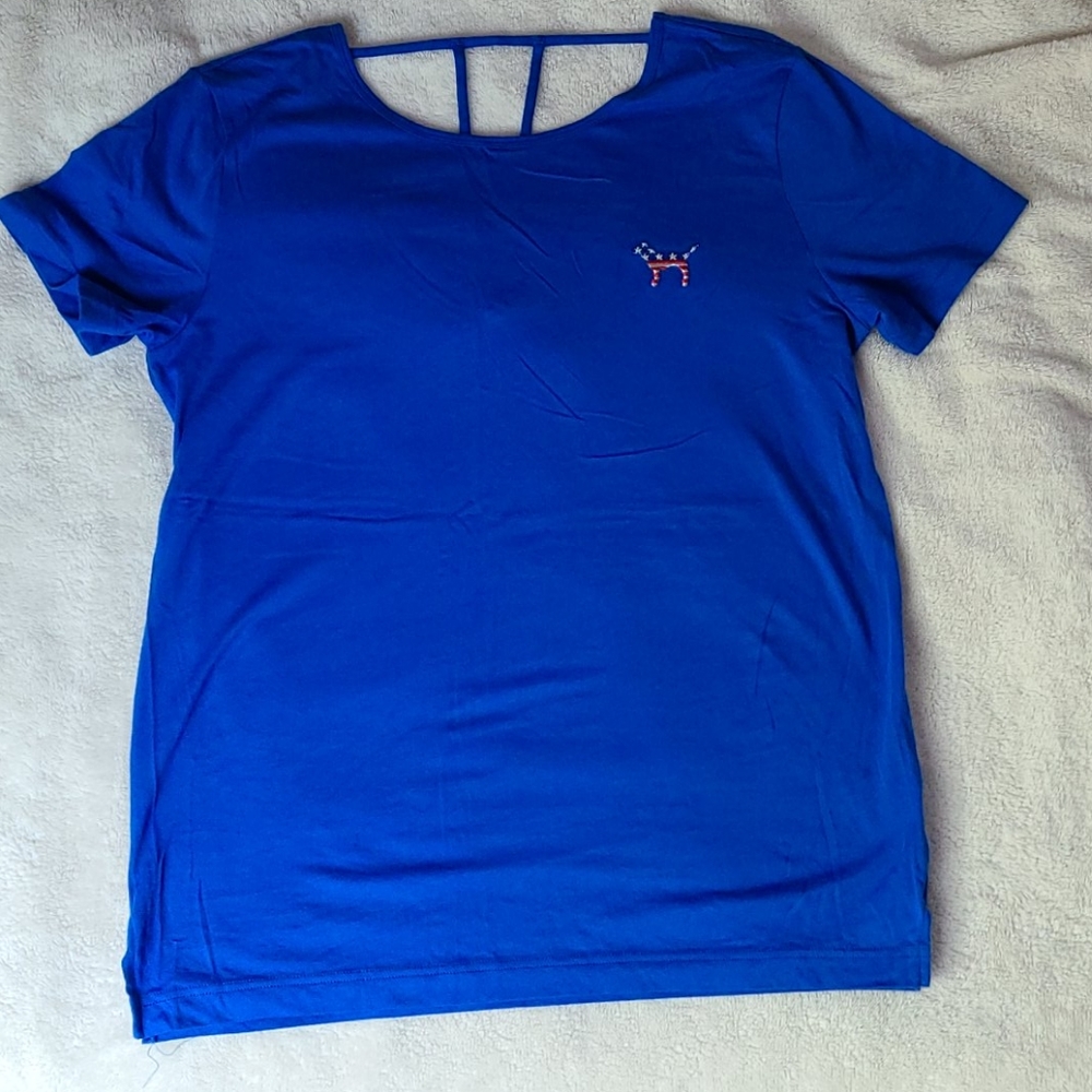 Campus tee from Pink